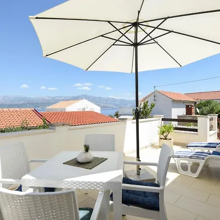 Apartment By The Sea Splitska, Brac - 11300 *