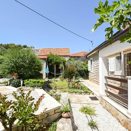 Апартаменты By The Sea Splitska, Brac - 11300 *