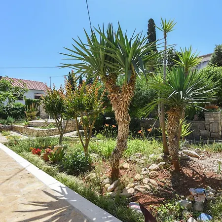Апартаменты By The Sea Splitska, Brac - 11300
